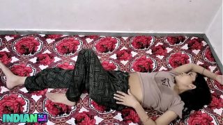 Horny Indian Girlfriend Are Hot And Wild On Bed Before Fucked Video