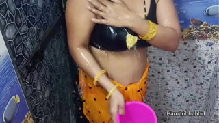 Indian Desi Bhabi Wet Pussy Licking And Fucked By Husband In Bathroom Video